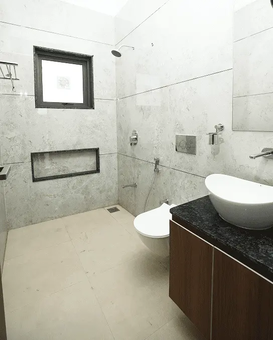 Mid room – photo 3
